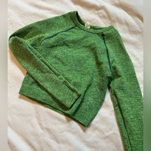 fabletics cropped workout top